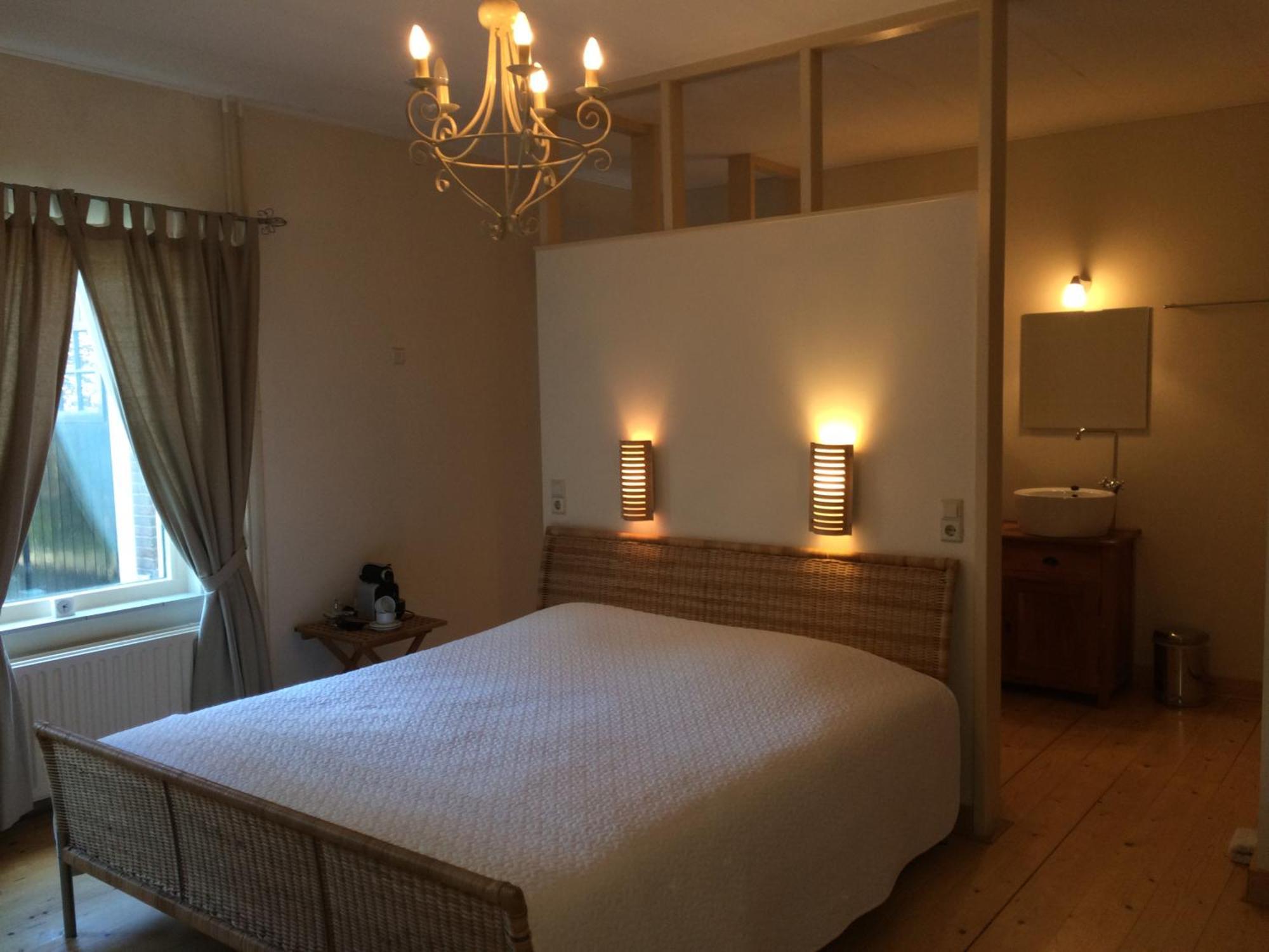 Hotel Het Oude Postkantoor ブルメン 部屋 写真